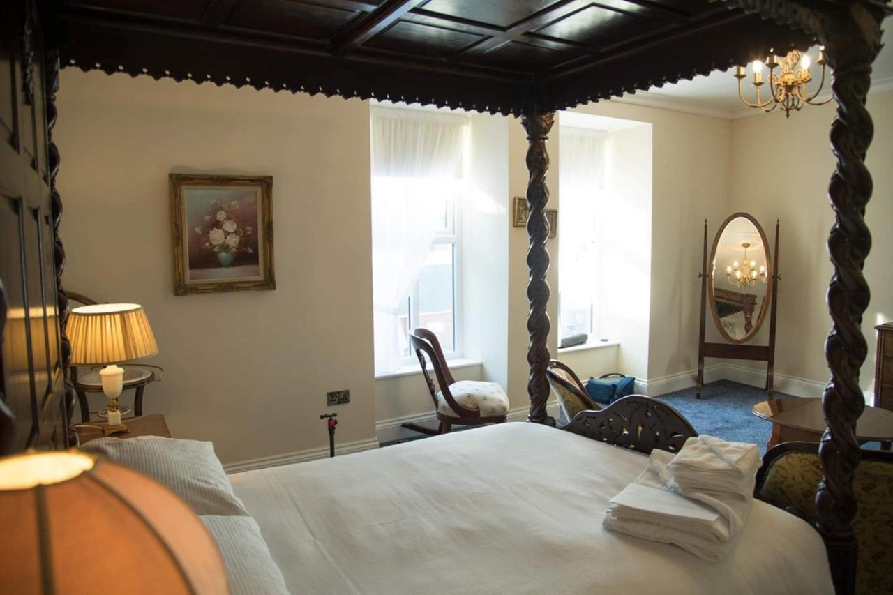 The Royal Bed and Breakfast Barmouth Eksteriør billede