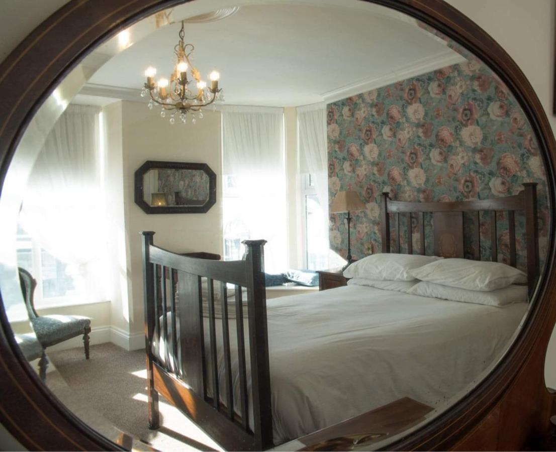 The Royal Bed and Breakfast Barmouth Eksteriør billede
