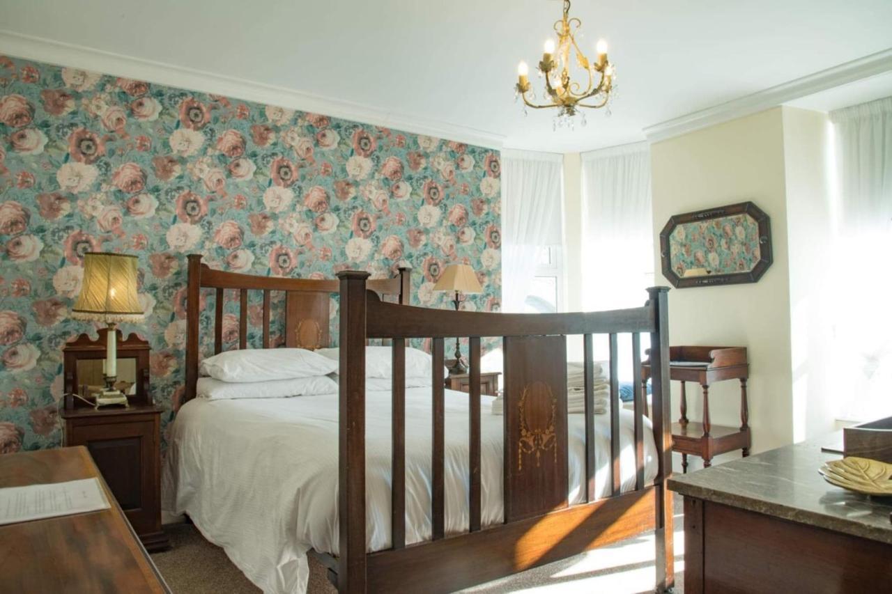 The Royal Bed and Breakfast Barmouth Eksteriør billede
