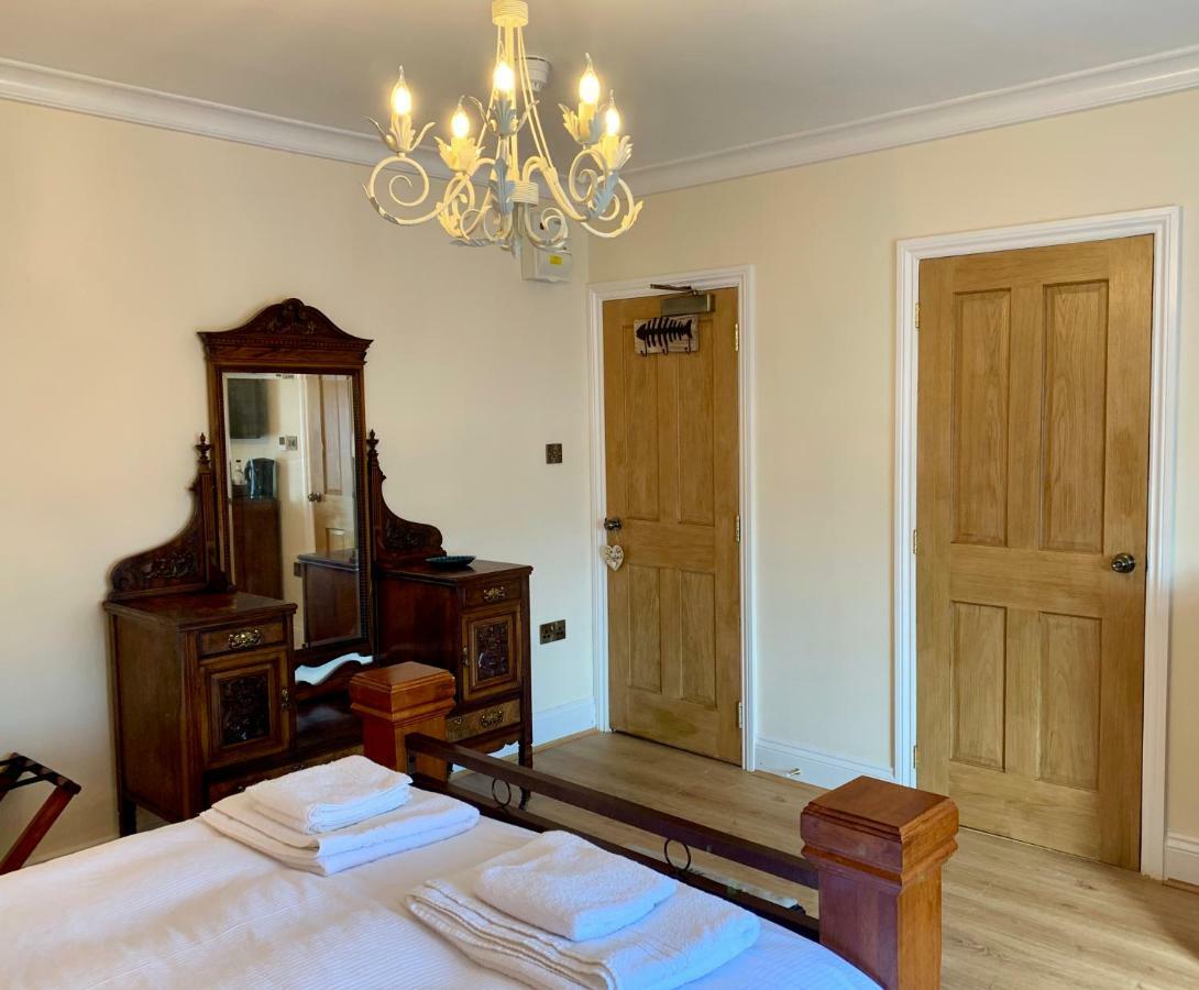 The Royal Bed and Breakfast Barmouth Eksteriør billede