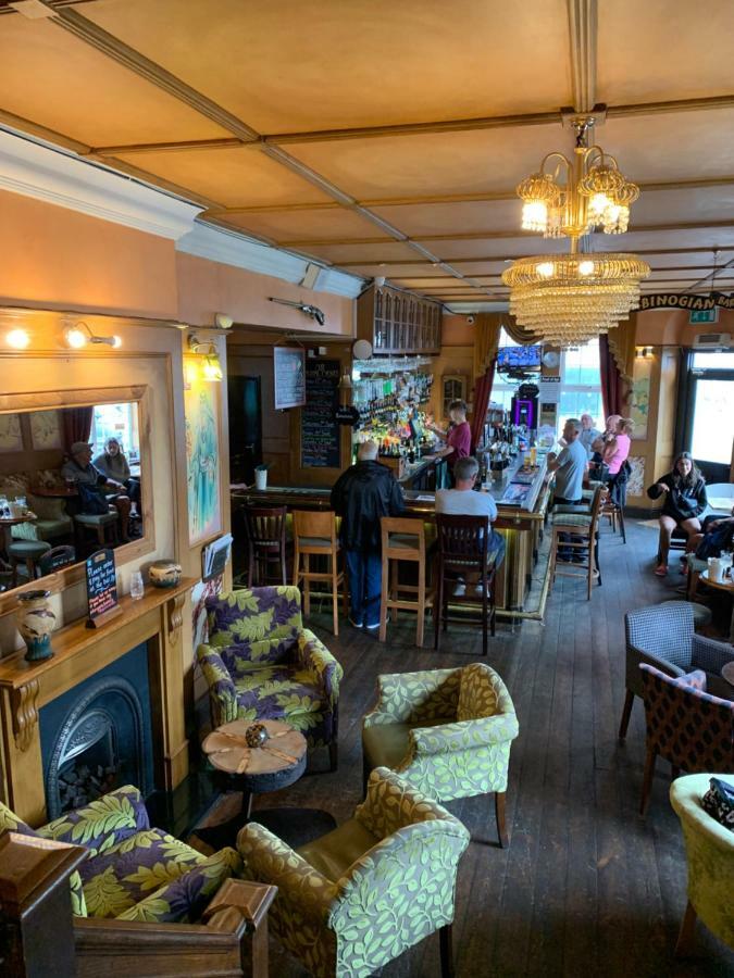 The Royal Bed and Breakfast Barmouth Eksteriør billede
