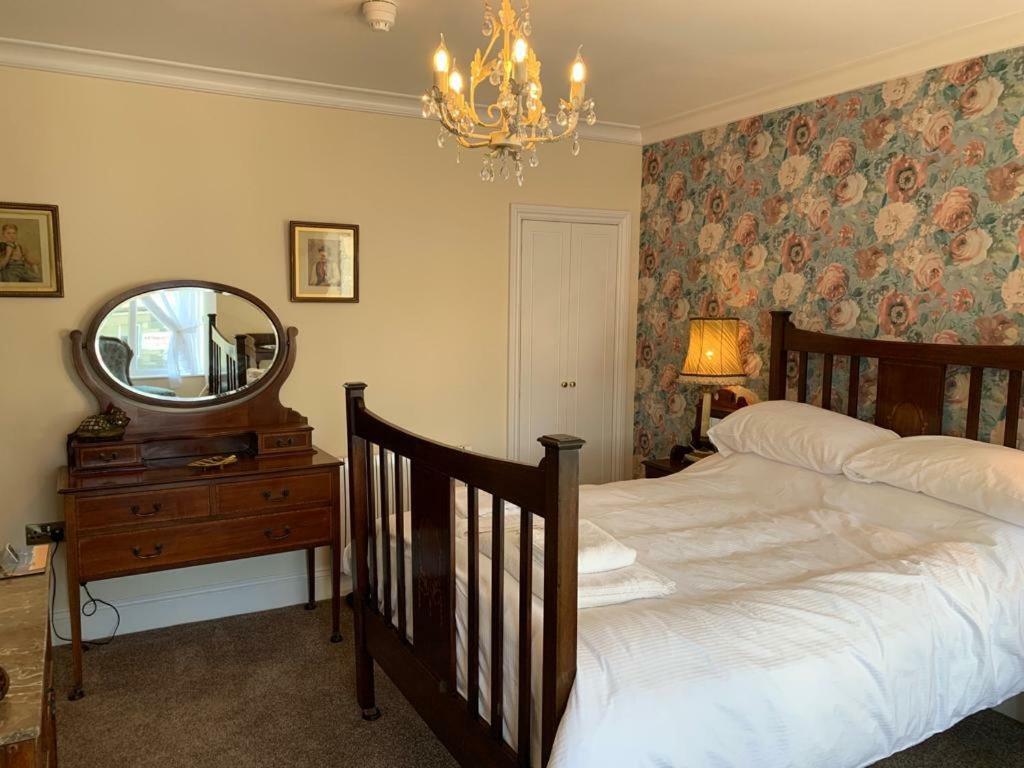 The Royal Bed and Breakfast Barmouth Eksteriør billede